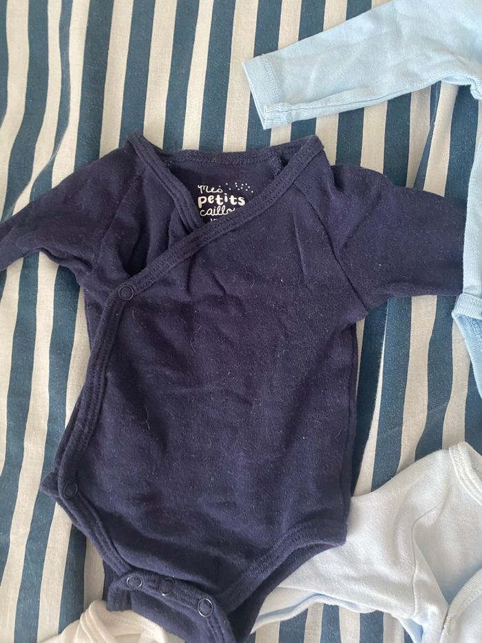 Bodies bébé - photo numéro 2