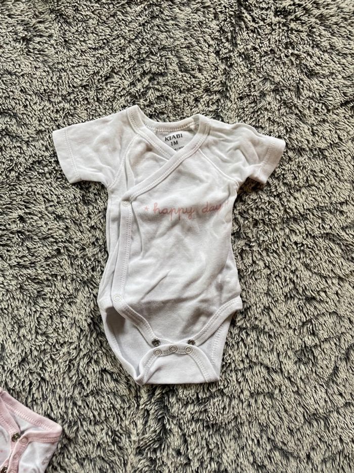 Lot 4 bodys - photo numéro 2