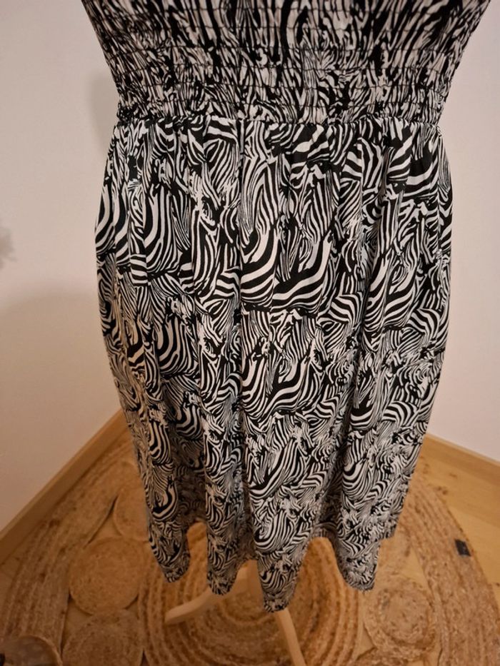 Robe bustier zebrée Ocean Club taille XS/S 34/36 - photo numéro 4