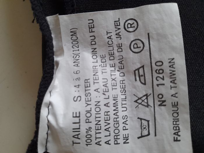 Robe noire - photo numéro 3