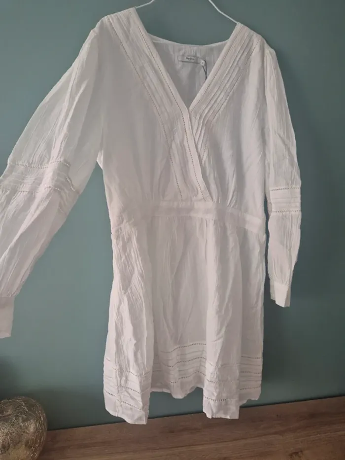 Robe blanche a longues manches pépé jeans taille 42 - photo numéro 2