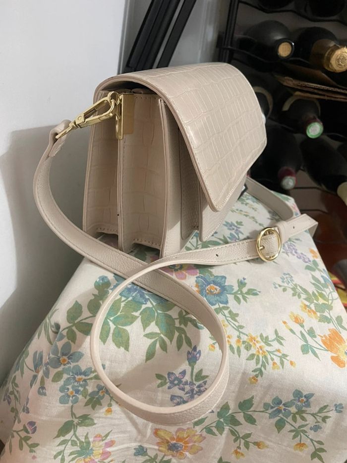Valeur neuve 75€ sac à bandoulière galerie lafayette effet croco - photo numéro 8