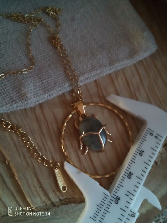 Collier scarabée en pierre de labradorite - photo numéro 3