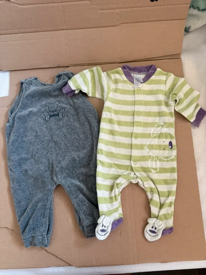 Lot de 24 vêtements 1 mois - photo numéro 6