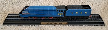🚂 Train locomotive sur socle Pacific A4 Class