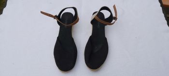 Chaussure à talons 42