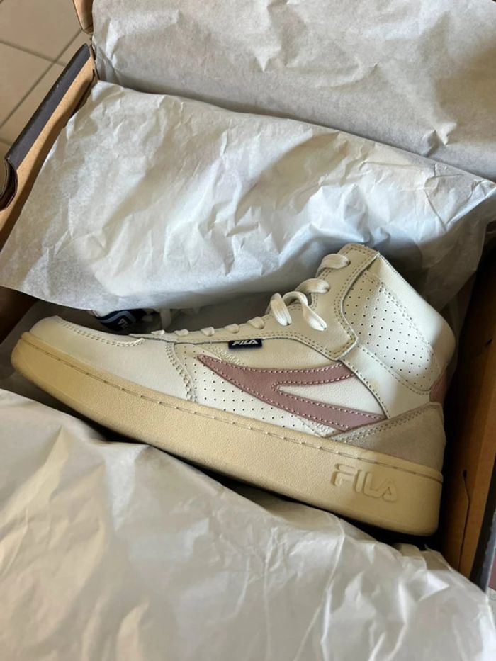 Superbes Fila modèle haut 38 - photo numéro 10