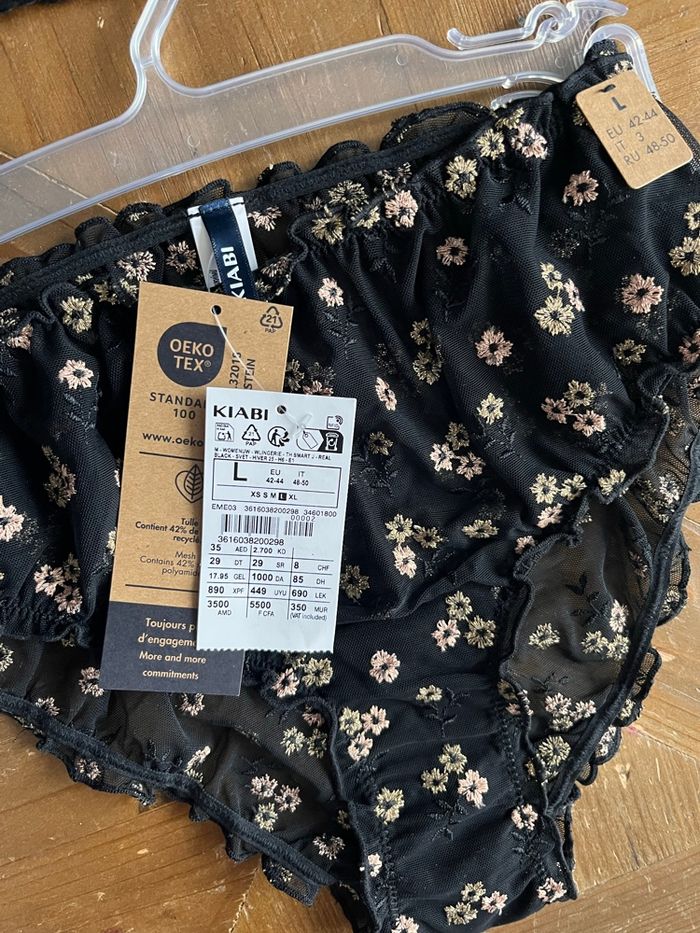 Ensemble lingerie - photo numéro 3