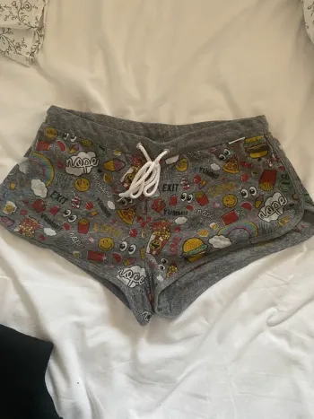 Short undiz