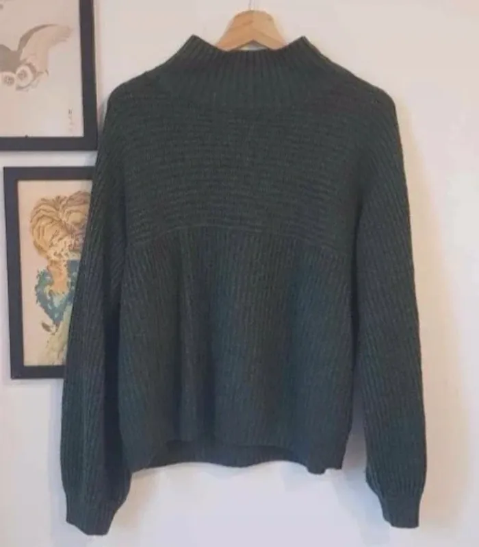 Pull oversize col montant vert forêt