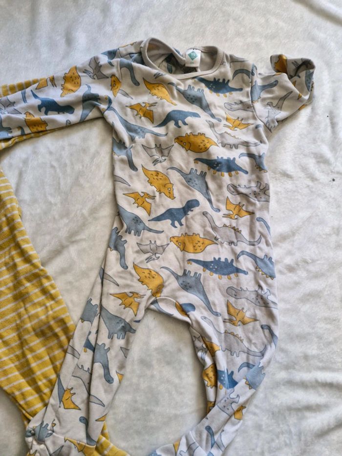 Pyjamas 12 mois - photo numéro 4