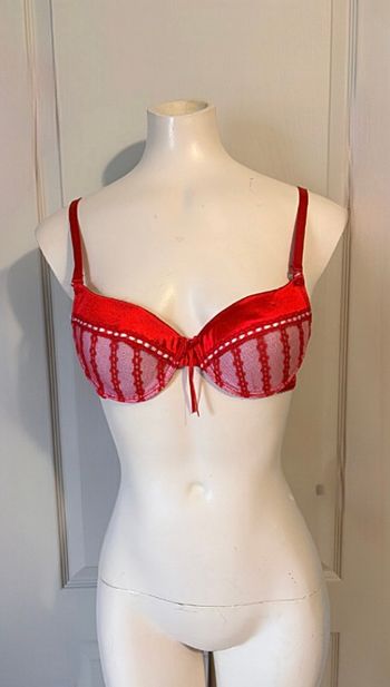 Soutien-gorge dentelle rouge & blanc 90B – TBE
