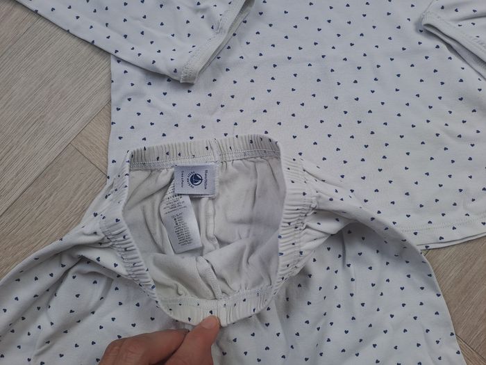 Pyjama Petit Bateau imprimé cœurs taille 10 ans - photo numéro 3
