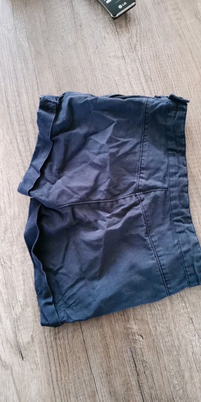 Short marine 8 ans - photo numéro 4