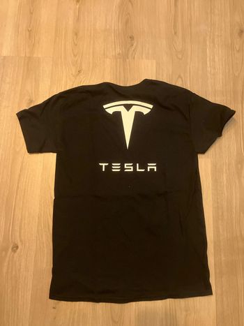 T shirt Tesla taille M noir