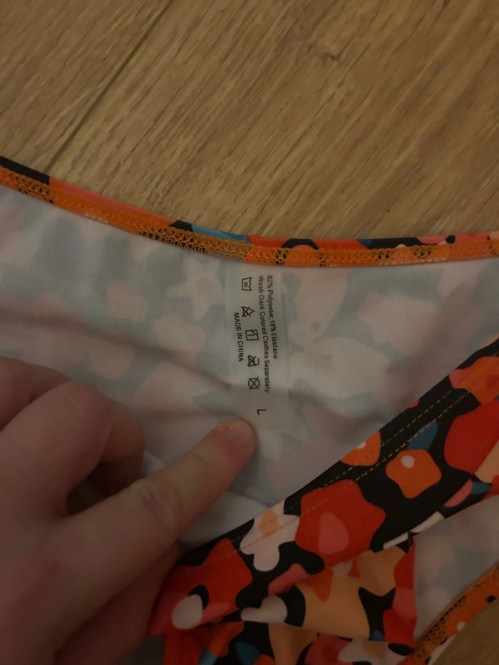 Maillot de bain fleuris - photo numéro 2
