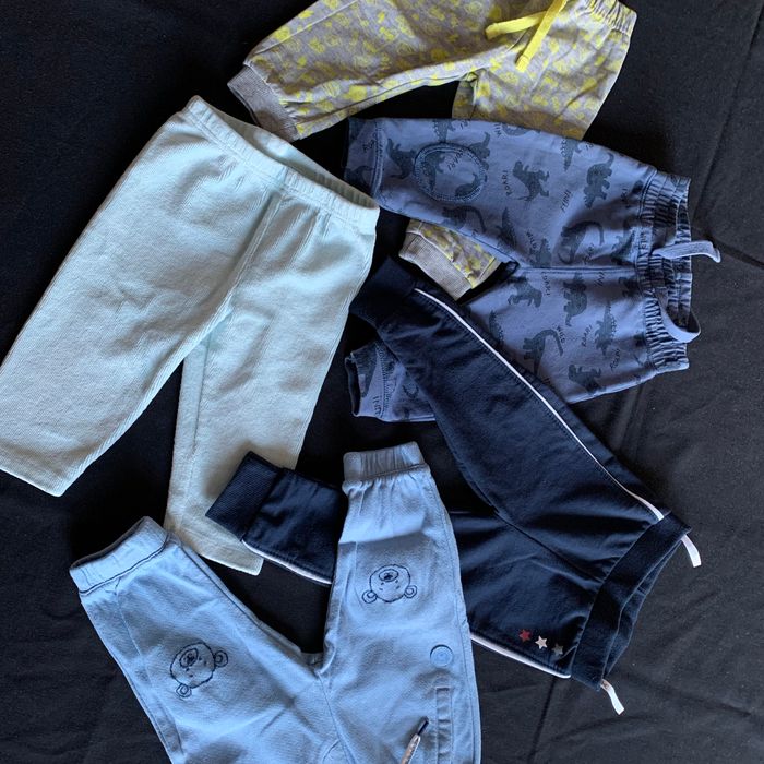 Lot 5 joggings 9 mois