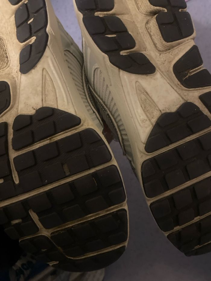 Vomero 5 pointure 39 argenté / blanc - photo numéro 4