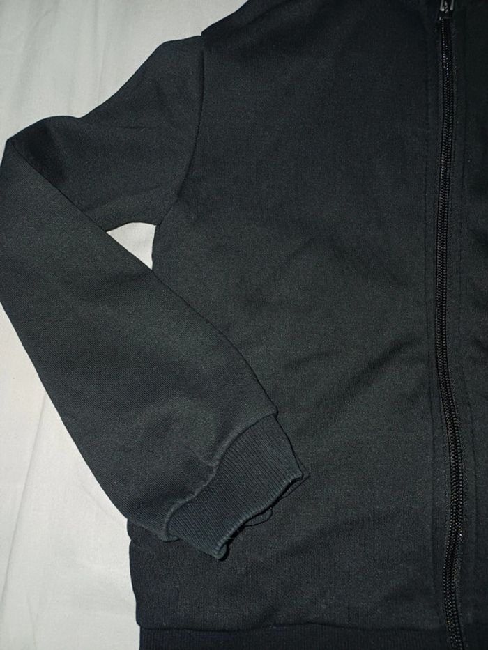 Superbe veste à capuche 8 ans mixte - photo numéro 3
