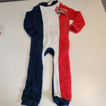 Pyjama fifa 36 mois neuf