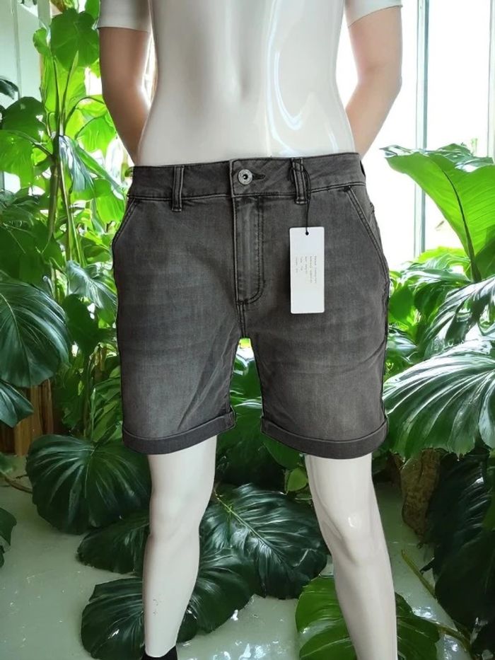 Lot revendeur 4 shorts chino femme (me contacter avant achat !) - photo numéro 2