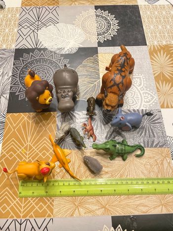 Jouet figurine animaux de la jungle 