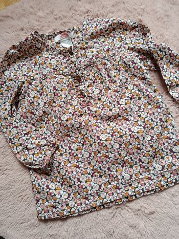 Blouse fleurie - taille 24 mois