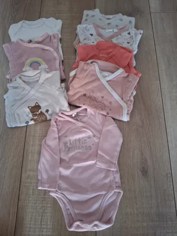 Lot de 7 bodys 3 mois