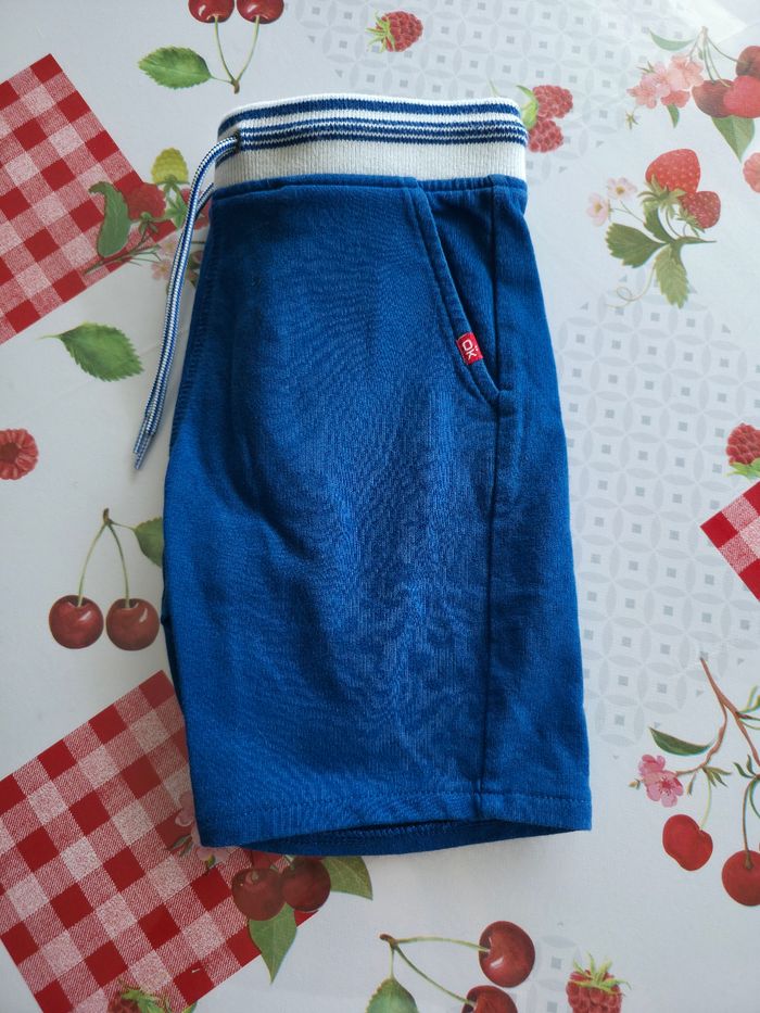 SHORT GARÇON BLEU ROI 4ANS OKAÏDI - photo numéro 4