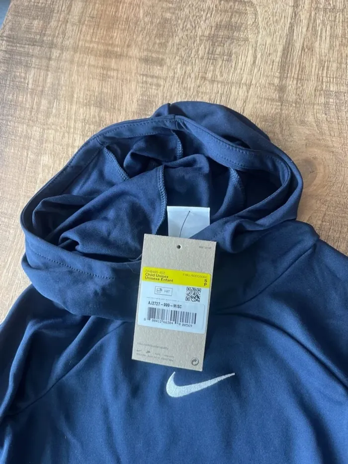 Pull Nike - photo numéro 2