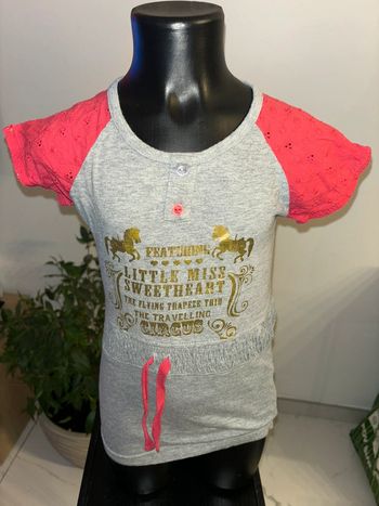 Très jolie robe fille 2/3 ans en très bon état