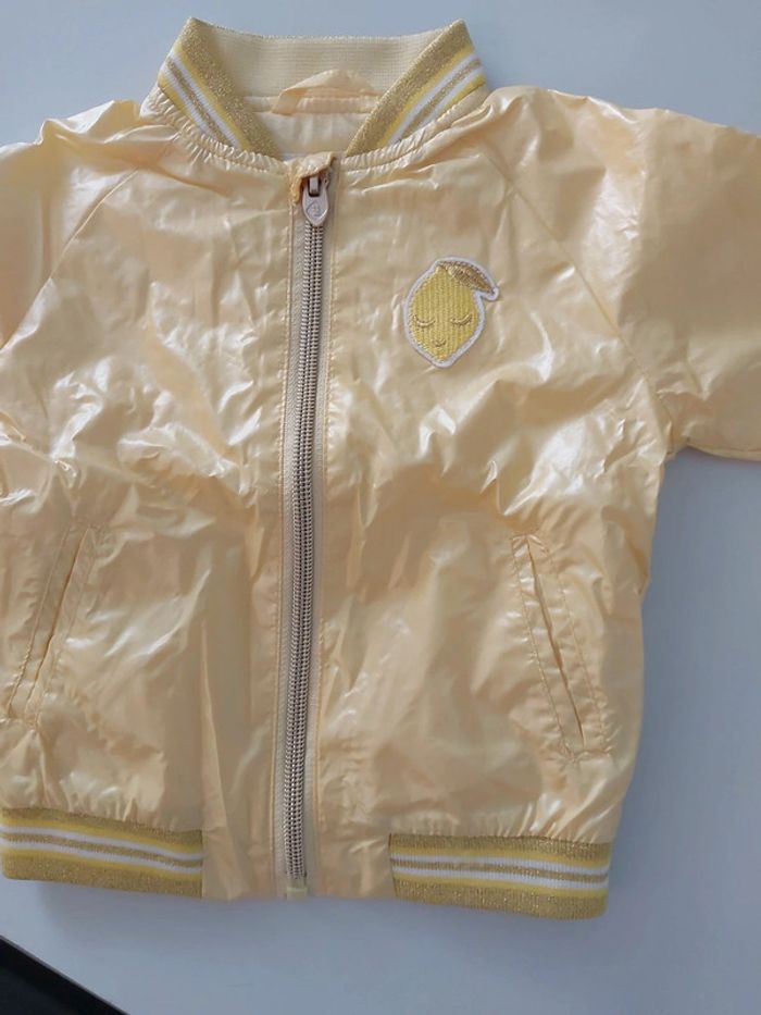Veste jaune simili cuir taille 6 mois - photo numéro 2