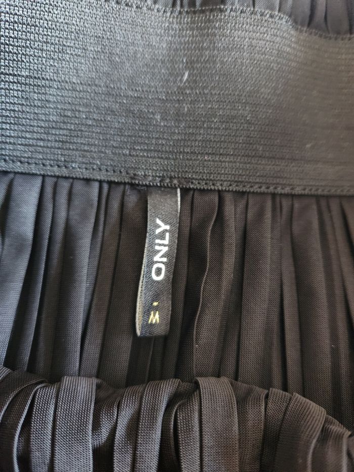 Jupe plissée simili cuir noire Only – Taille M - photo numéro 5