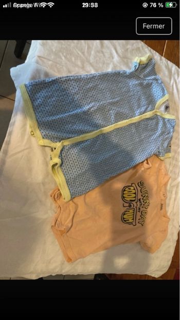 2 Combinaisons taille 6 mois