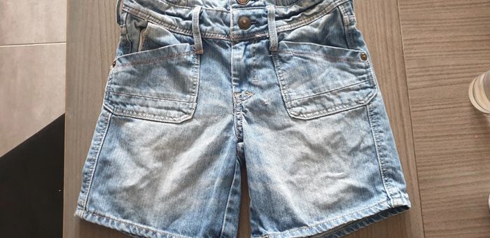 Salopette short en jeans 7/8 ans - photo numéro 3