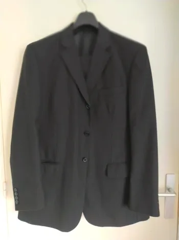 Magnifique costume taille 48