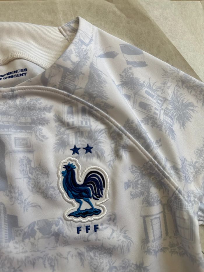 Maillot de foot Nike équipe de France collector taille 7/8 ans authentique neuf - photo numéro 2
