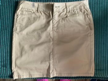Jupe courte beige 