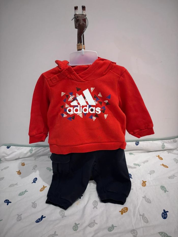 Ensemble jogging Adidas garçon 3 /6 mois - photo numéro 2