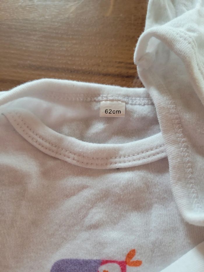 Lot de pyjamas et bodies 3 mois mixtes - photo numéro 3