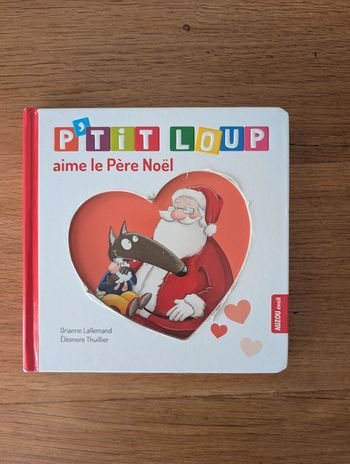 Petit loup aime le Père Noël