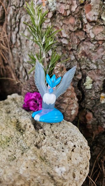 Super figurine Pokemon Nintendo finger puppet Artikodin 