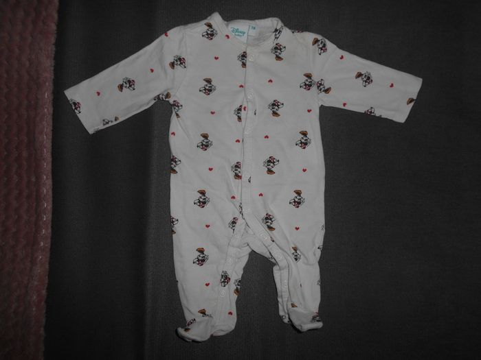 Pyjama Minnie (Disney baby), taille: 1 mois à 0,50 EURO
