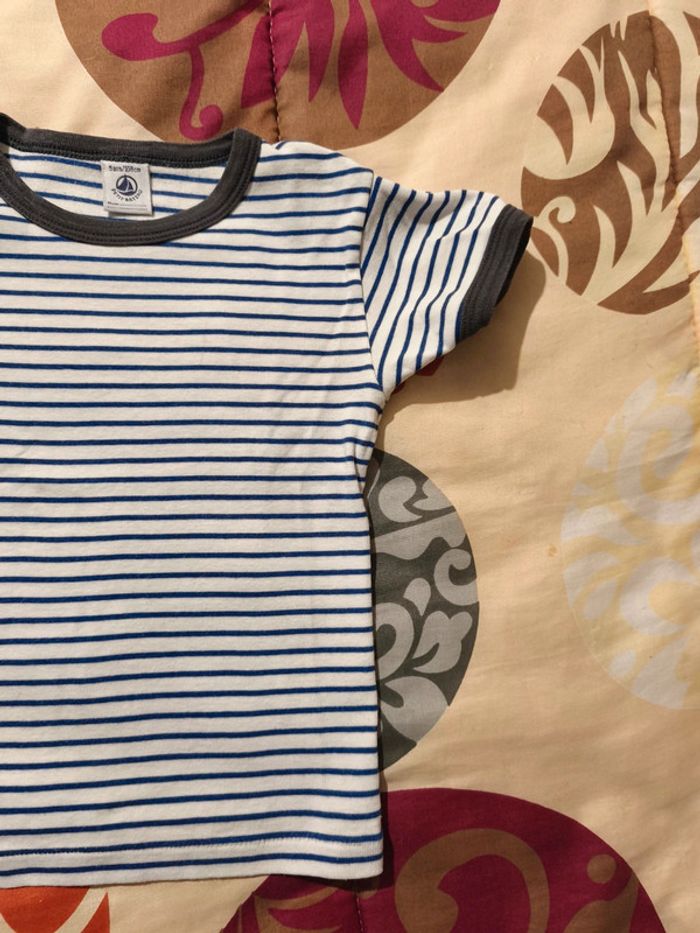 Tee shirt Petit Bateau 5 ans - photo numéro 3