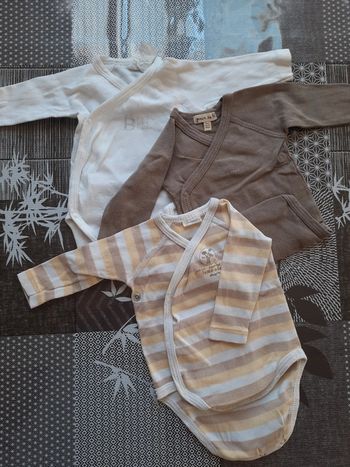 Lot 3 bodys manches longues mixte 1 mois