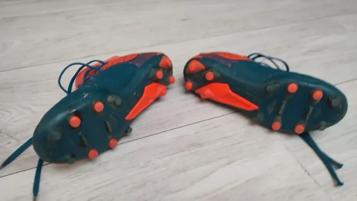 Chaussures foot - photo numéro 3