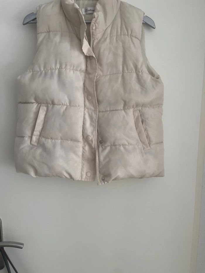 Doudoune beige sans manche - photo numéro 2