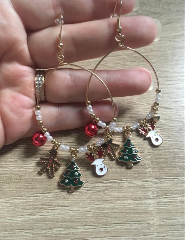 Boucles d’oreilles / Créoles pendantes NEUVES femme thème de Noël 🎄🎅🏼 - photo numéro 4