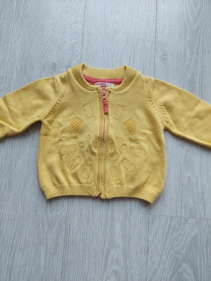 Pull zippé 3 mois - photo numéro 2
