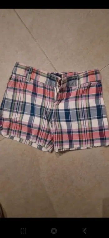 Short ralph lauren 7ans très bon état